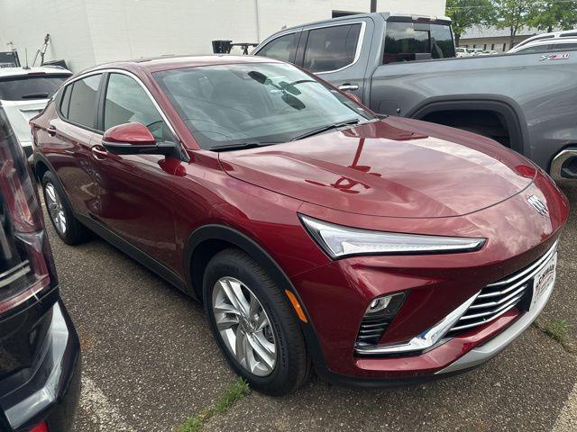 new 2025 Buick Envista car, priced at $27,005