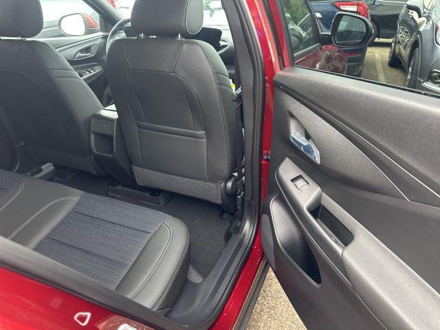 new 2025 Buick Envista car, priced at $27,005