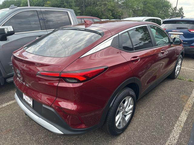 new 2025 Buick Envista car, priced at $27,005