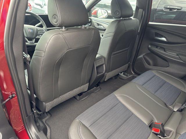 new 2025 Buick Envista car, priced at $27,005