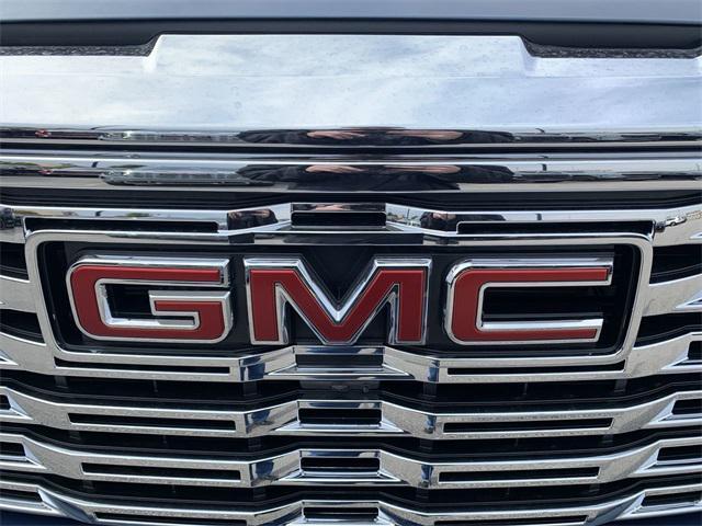 new 2025 GMC Sierra 1500 car, priced at $69,050