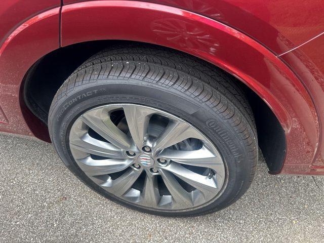new 2025 Buick Envista car, priced at $31,660