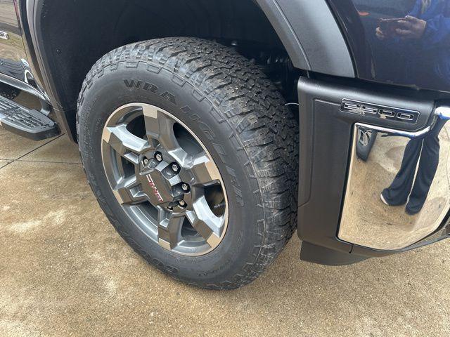 new 2025 GMC Sierra 2500 car, priced at $74,720