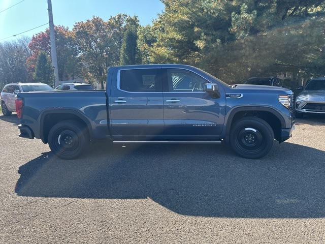 new 2025 GMC Sierra 1500 car, priced at $74,140