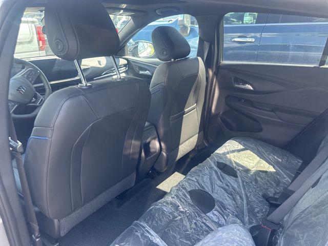 new 2025 Buick Envista car, priced at $29,970