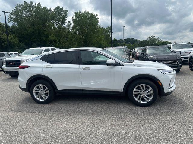 new 2025 Buick Envista car, priced at $26,980