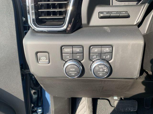 new 2025 GMC Sierra 1500 car, priced at $68,900