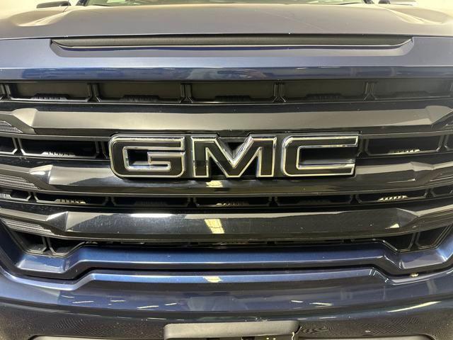 used 2020 GMC Sierra 1500 car, priced at $33,800