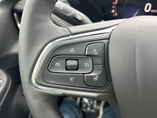 new 2025 Buick Envista car, priced at $26,725