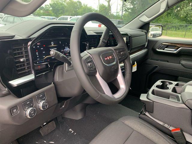 new 2025 GMC Sierra 1500 car, priced at $49,090