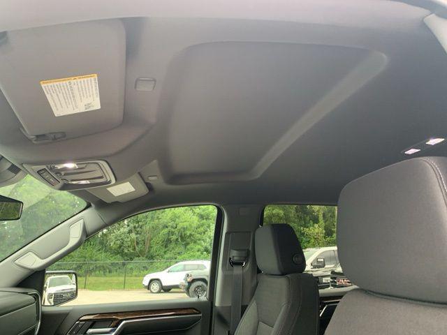 new 2025 GMC Sierra 1500 car, priced at $49,090