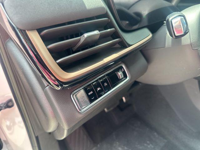 new 2025 Buick Envision car, priced at $43,240