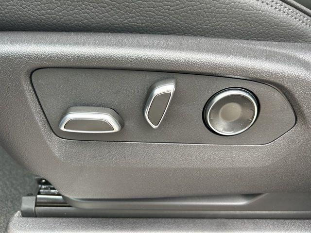 new 2025 GMC Sierra 1500 car, priced at $65,910