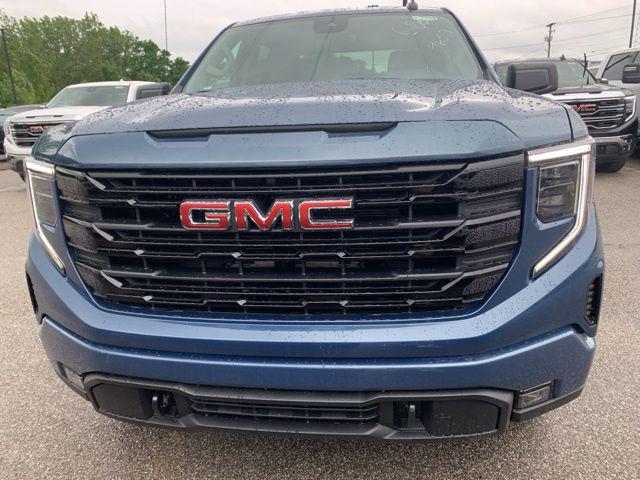 new 2025 GMC Sierra 1500 car, priced at $51,035