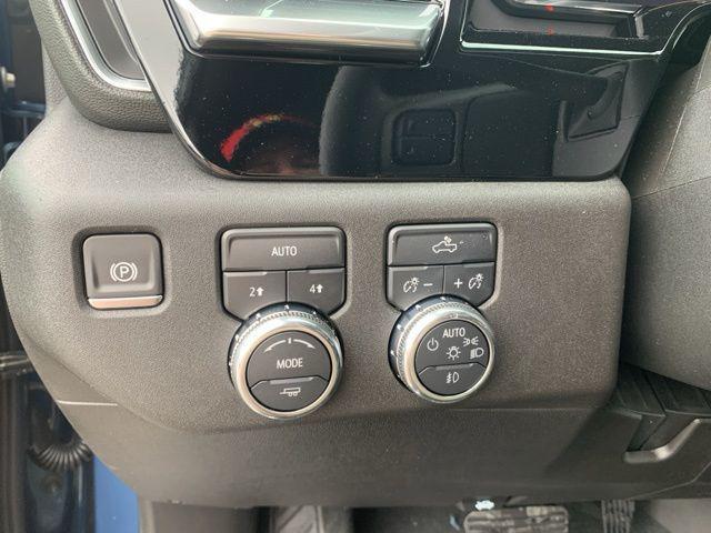 new 2025 GMC Sierra 1500 car, priced at $51,035