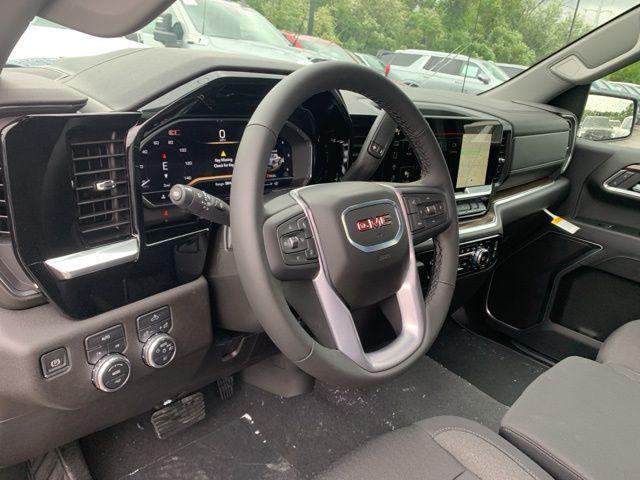 new 2025 GMC Sierra 1500 car, priced at $51,035