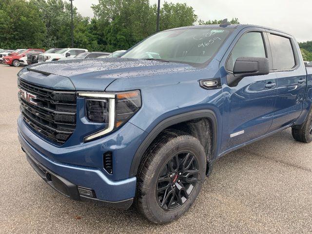 new 2025 GMC Sierra 1500 car, priced at $51,035