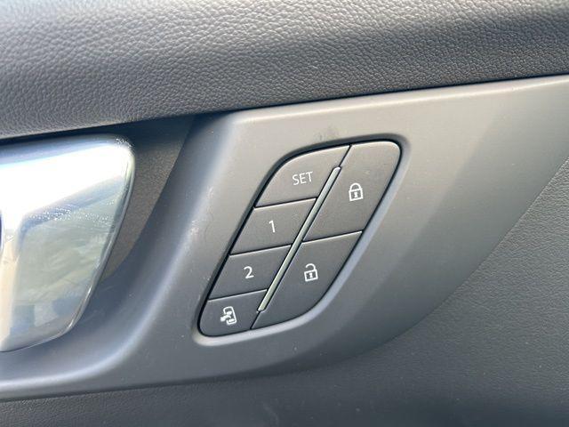 new 2025 Buick Enclave car, priced at $52,630