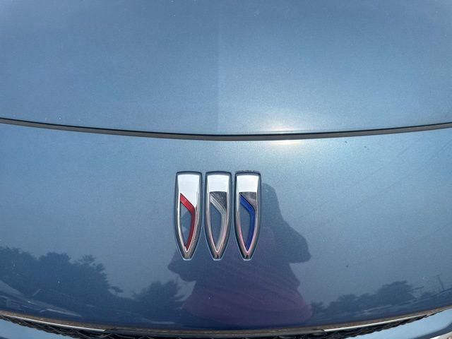 new 2025 Buick Envista car, priced at $27,685
