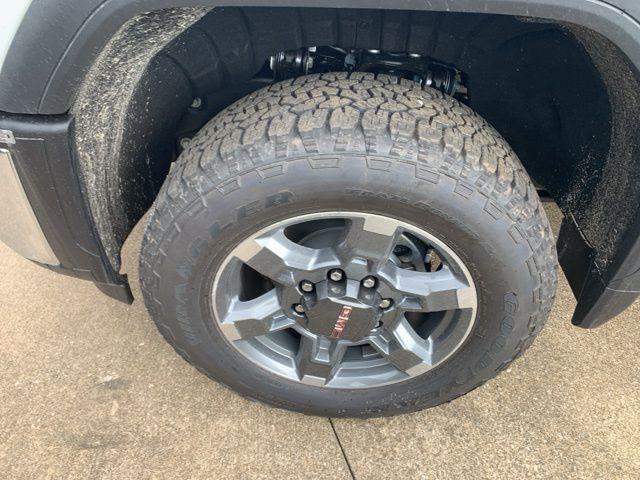 new 2025 GMC Sierra 2500 car, priced at $58,525