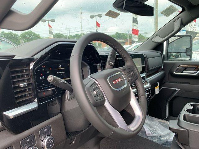 new 2025 GMC Sierra 2500 car, priced at $58,525