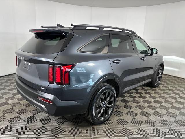 used 2023 Kia Sorento car, priced at $28,900