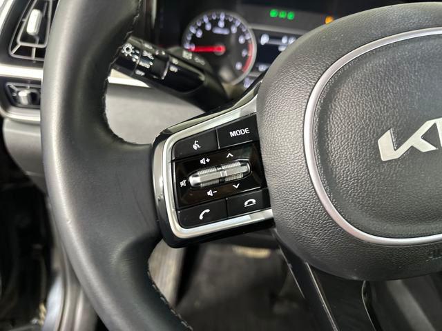 used 2023 Kia Sorento car, priced at $28,900