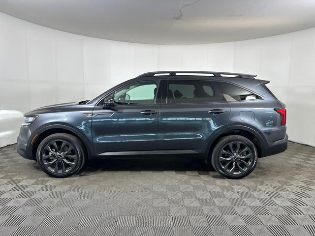 used 2023 Kia Sorento car, priced at $28,900