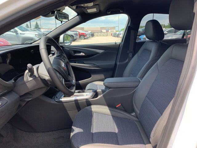 new 2025 Buick Envista car, priced at $26,980