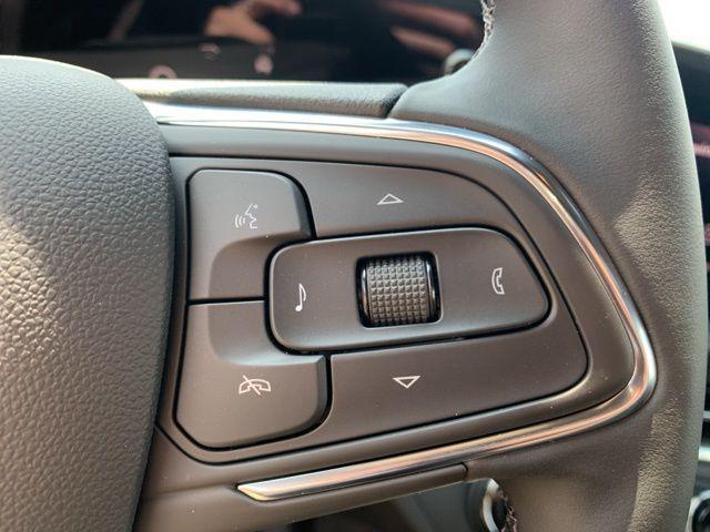 new 2025 Buick Envista car, priced at $26,980