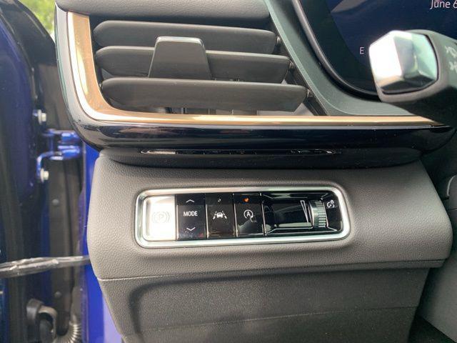 new 2025 Buick Envision car, priced at $47,595
