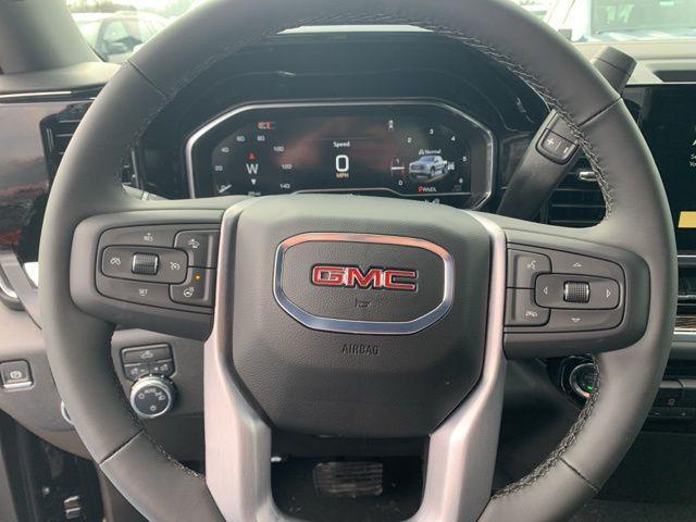 new 2025 GMC Sierra 1500 car, priced at $45,390