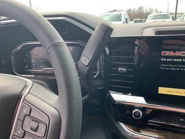 new 2025 GMC Sierra 1500 car, priced at $45,390