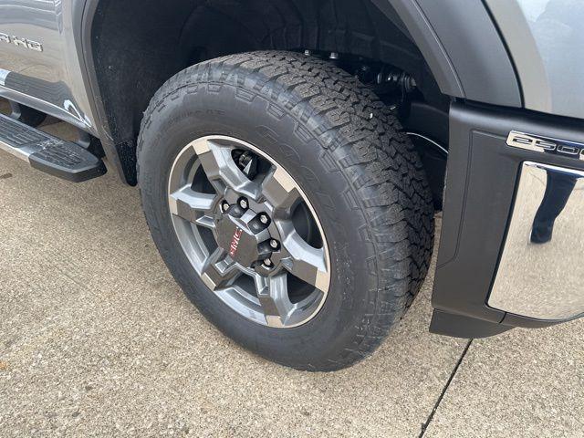 new 2025 GMC Sierra 2500 car, priced at $75,715
