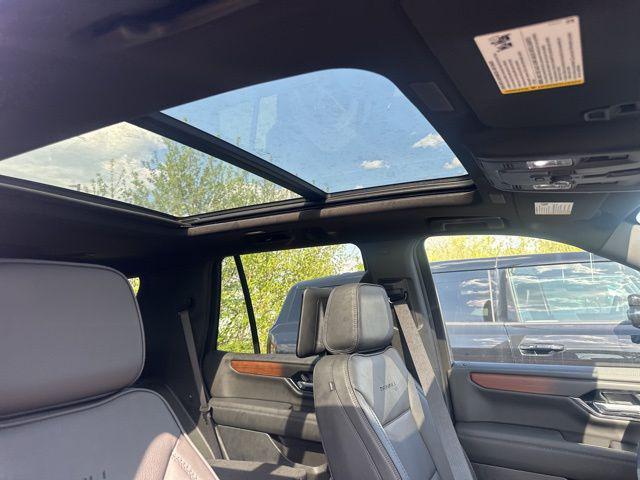 new 2025 GMC Yukon car, priced at $93,025