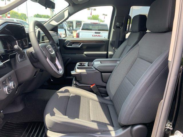 new 2025 GMC Sierra 1500 car, priced at $49,090