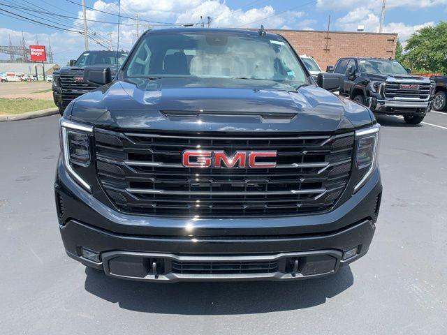 new 2025 GMC Sierra 1500 car, priced at $49,090