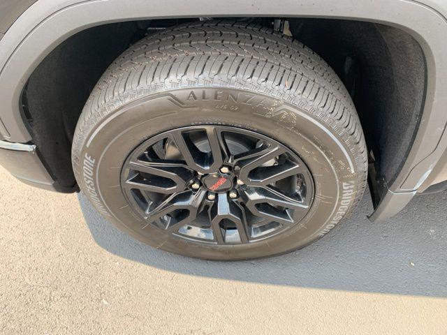 new 2025 GMC Sierra 1500 car, priced at $49,090
