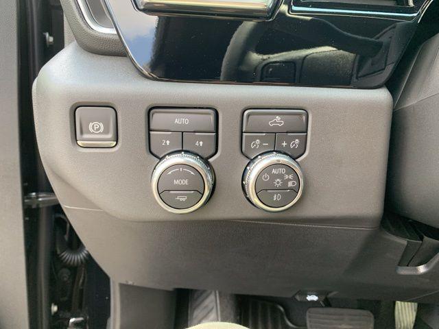new 2025 GMC Sierra 1500 car, priced at $49,090