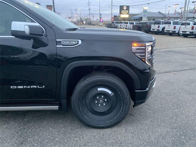 new 2025 GMC Sierra 1500 car, priced at $69,150