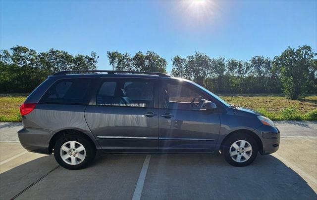 used 2006 Toyota Sienna car, priced at $7,995