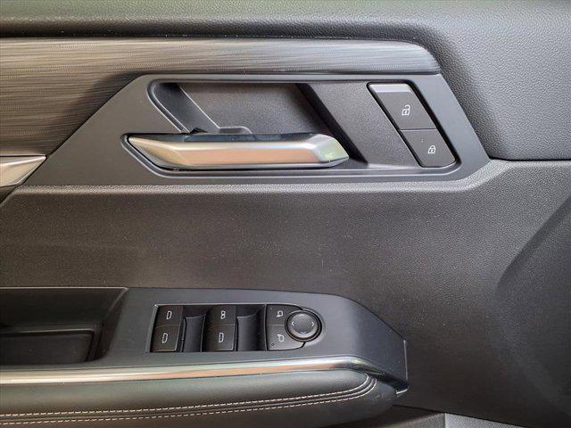 new 2026 GMC Acadia car, priced at $45,653