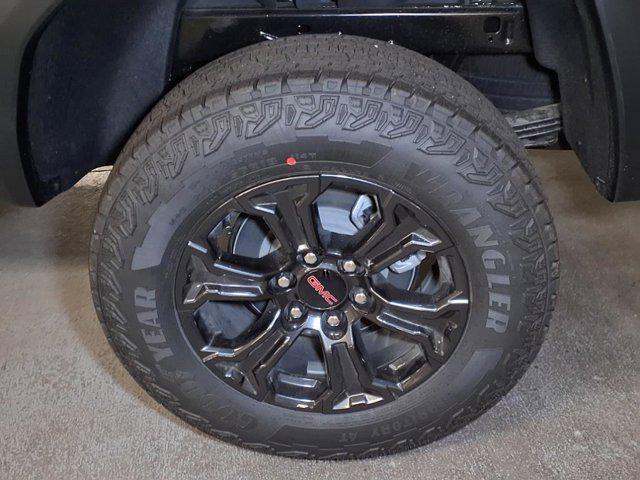 new 2025 GMC Canyon car, priced at $40,115