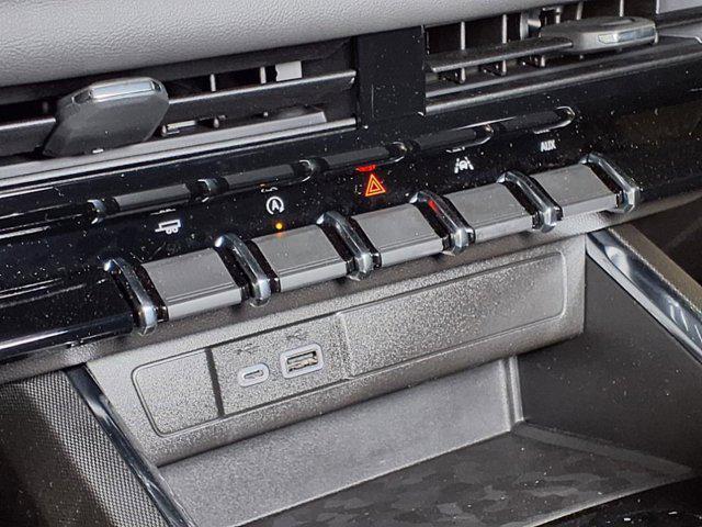 new 2025 GMC Canyon car, priced at $40,115