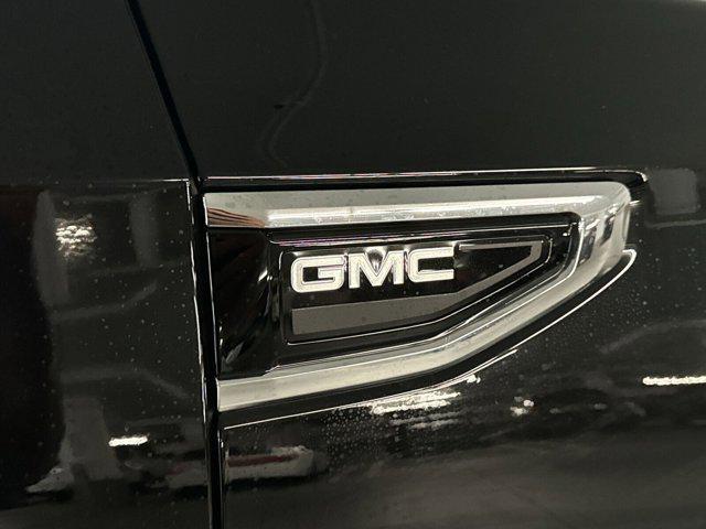 new 2024 GMC Yukon XL car, priced at $72,106