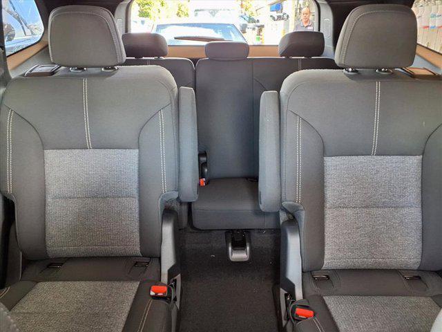 new 2026 GMC Acadia car, priced at $43,325