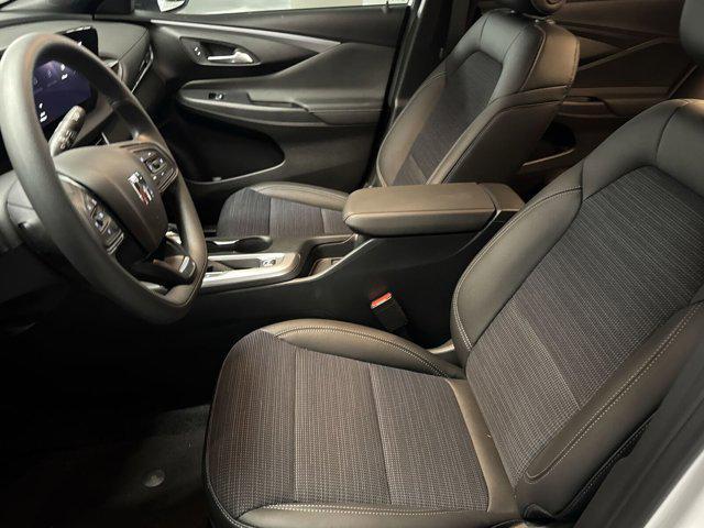 new 2025 Buick Envista car, priced at $23,995