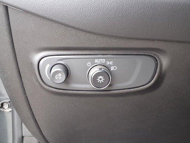 used 2021 Chevrolet Equinox car, priced at $15,888