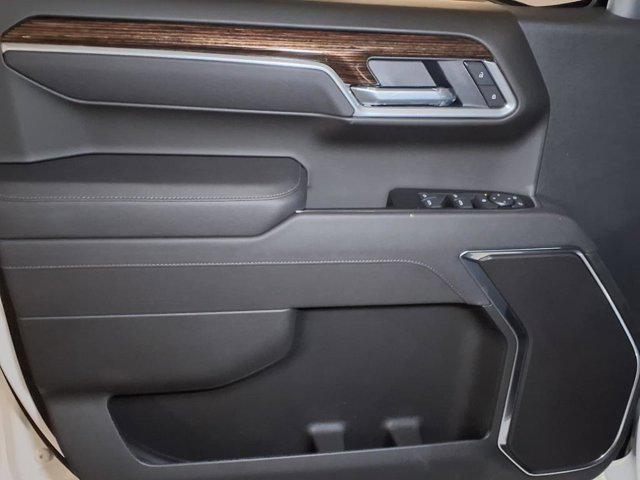 new 2025 GMC Sierra 1500 car, priced at $54,595