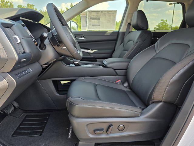 new 2025 Nissan Pathfinder car, priced at $36,430